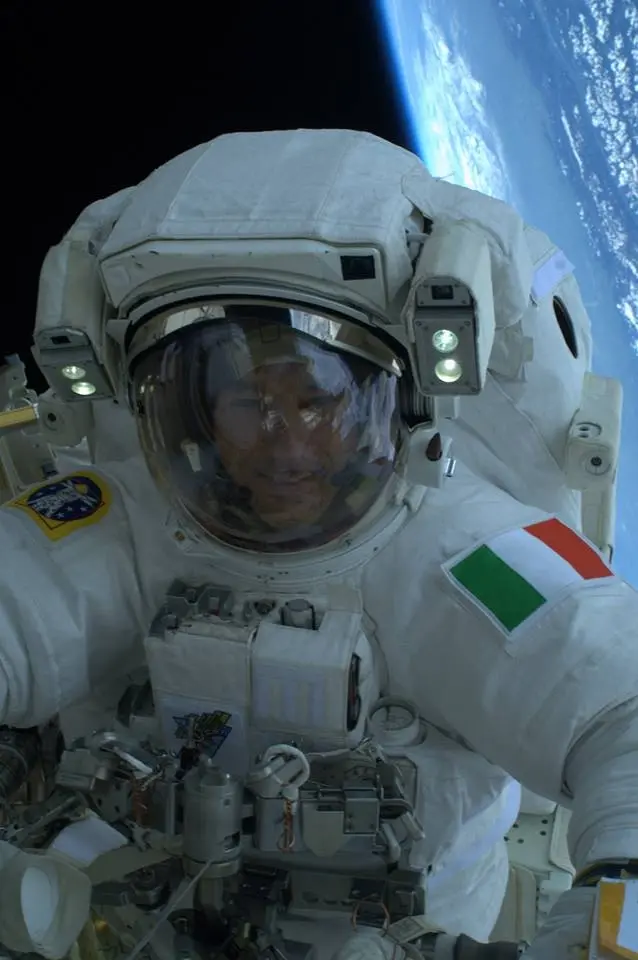 Il selfie di Luca Parmitano (ESA/NASA)