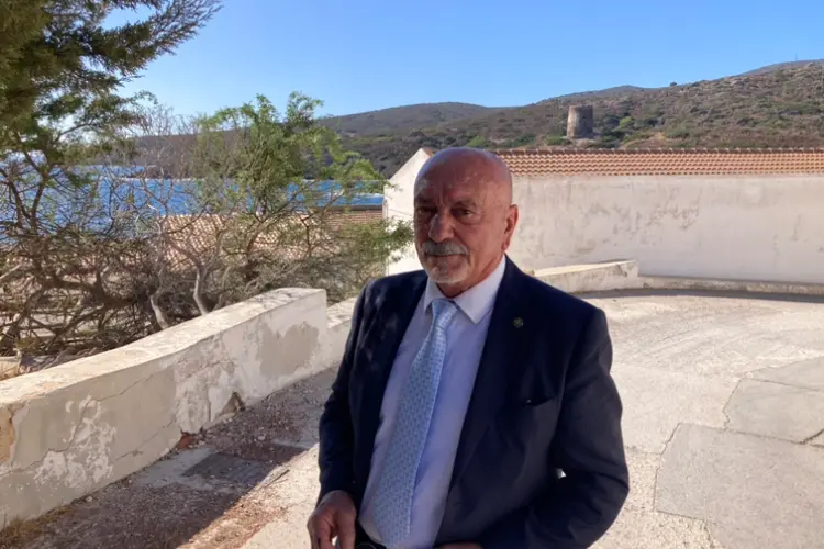 Giuseppe Costanza all'Asinara (foto Pala)