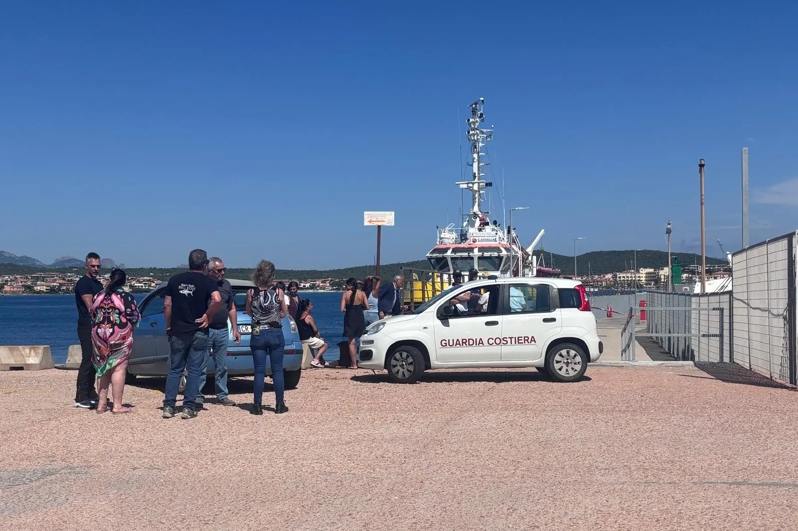 Trovati resti umani nelle acque di Tavolara, sul posto la Guardia costiera (foto Busia)