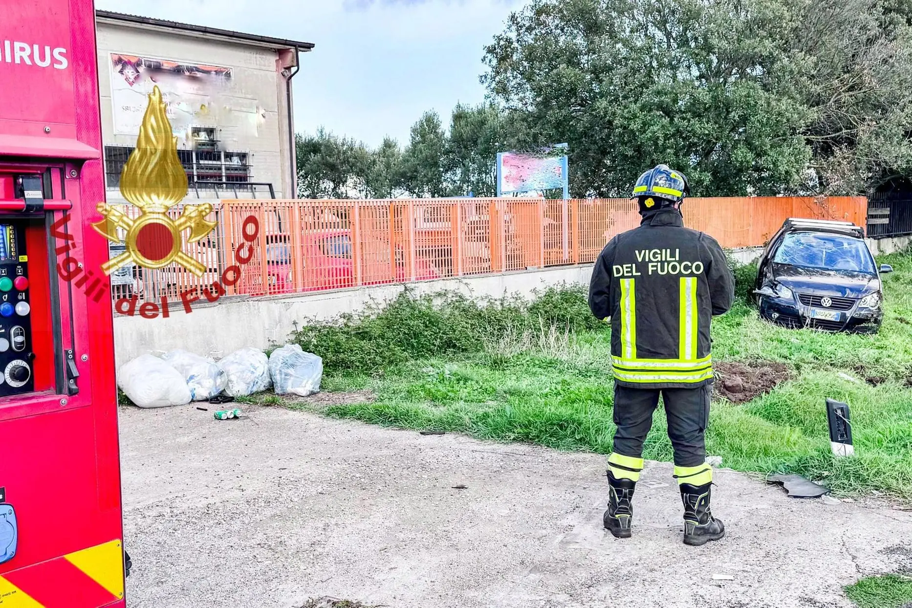 I vigili del fuoco sul luogo dell'incidente