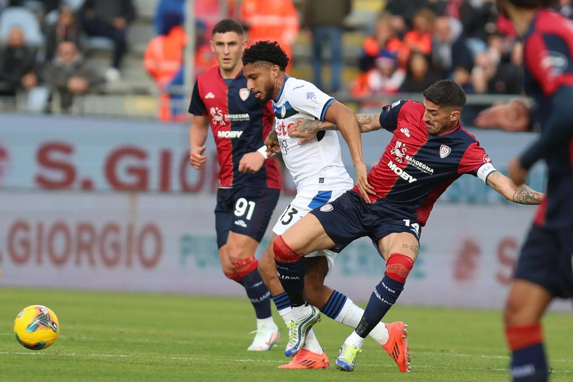 Deiola in azione in Cagliari-Atalanta (Foto Murru)