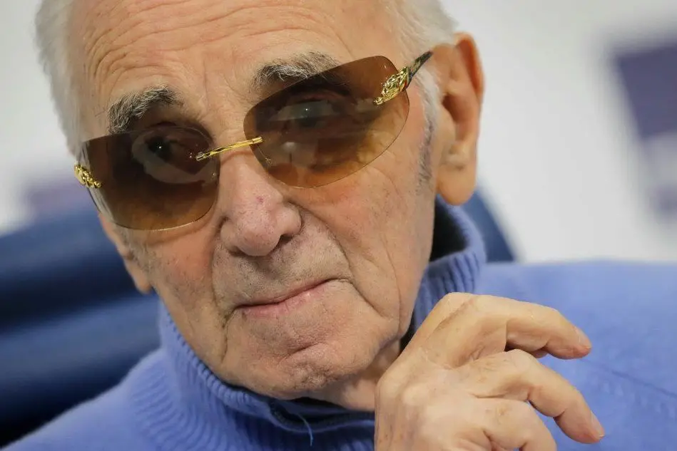 Ci lascia un grande interprete della musica francese: Charles Aznavour