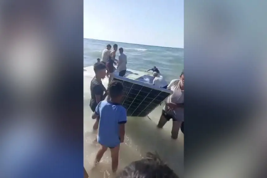Flotilla, ong: resti di imbarcazione raggiungono le coste di Gaza