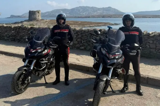 Carabinieri impegnati nei controlli (foto carabinieri)