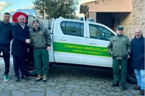 La presentazione del mezzo antincendio a Cheremule (foto concessa)