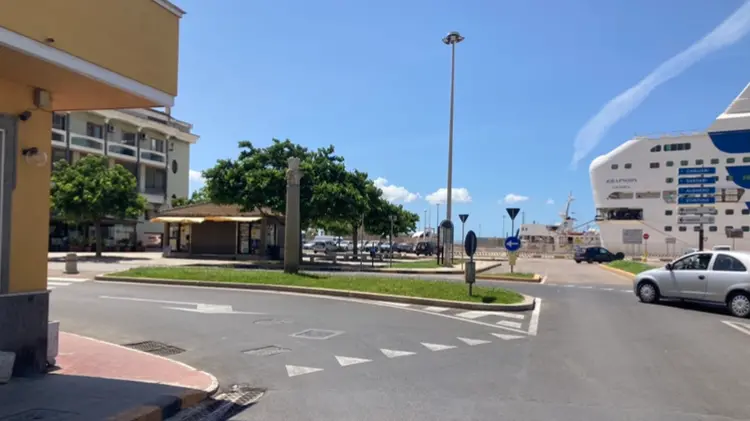 https://immagini.unionesarda.it/version/c:ZWMyZDI1N2EtNjk2YS00:YjQxYThkYTEtMzAxNy00/image.webp?f=16:9