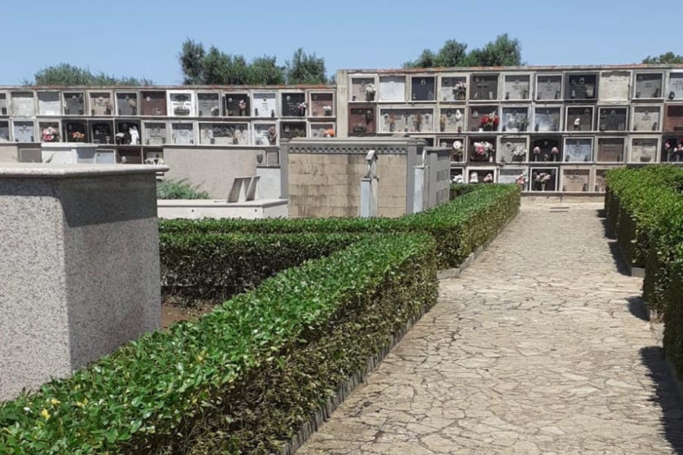 Borore, due finanziamenti per i nuovi loculi del cimitero