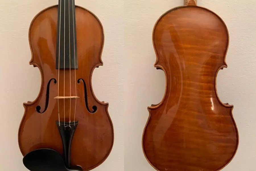 Il prezioso violino rubato (foto Marras)