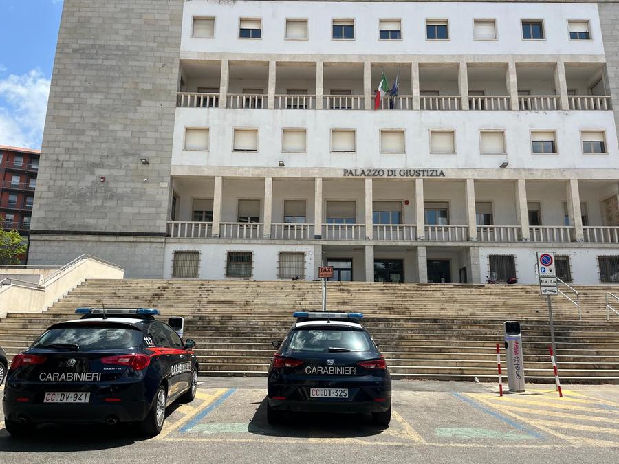 San Teodoro, 36enne in manette per una rapina fallita in una tabaccheria: era già stato condannato per omicidio