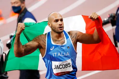 Il primo agosto si scrive la storia dello sport azzurro: Marcell Jacobs vince la gara regina delle Olimpiadi, i 100 metri piani di atletica