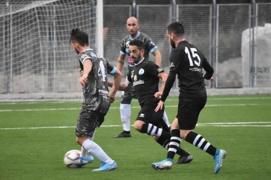 Una fase di gioco della partita Stintino - Bonorva di domenica scorsa (Foto concessa dalla società)