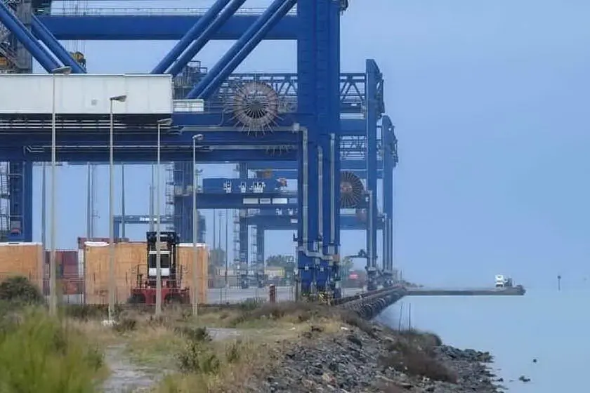 Porto Canale (foto L'Unione Sarda - Ungari)