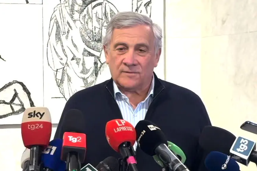 Iran, Tajani: Crosetto? Non sapevo. Noi avvisati a attacco iniziato