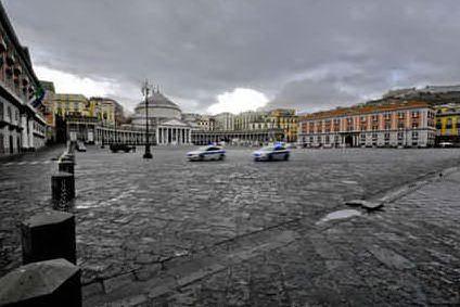 Piazza Plebiscito a Napoli (Ansa)