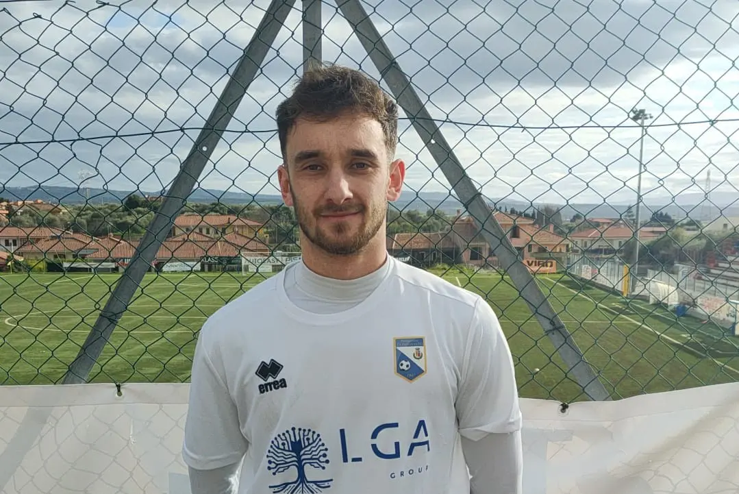 Il centrocampista del Luogosanto, Fabio Occhioni (foto Pischedda)