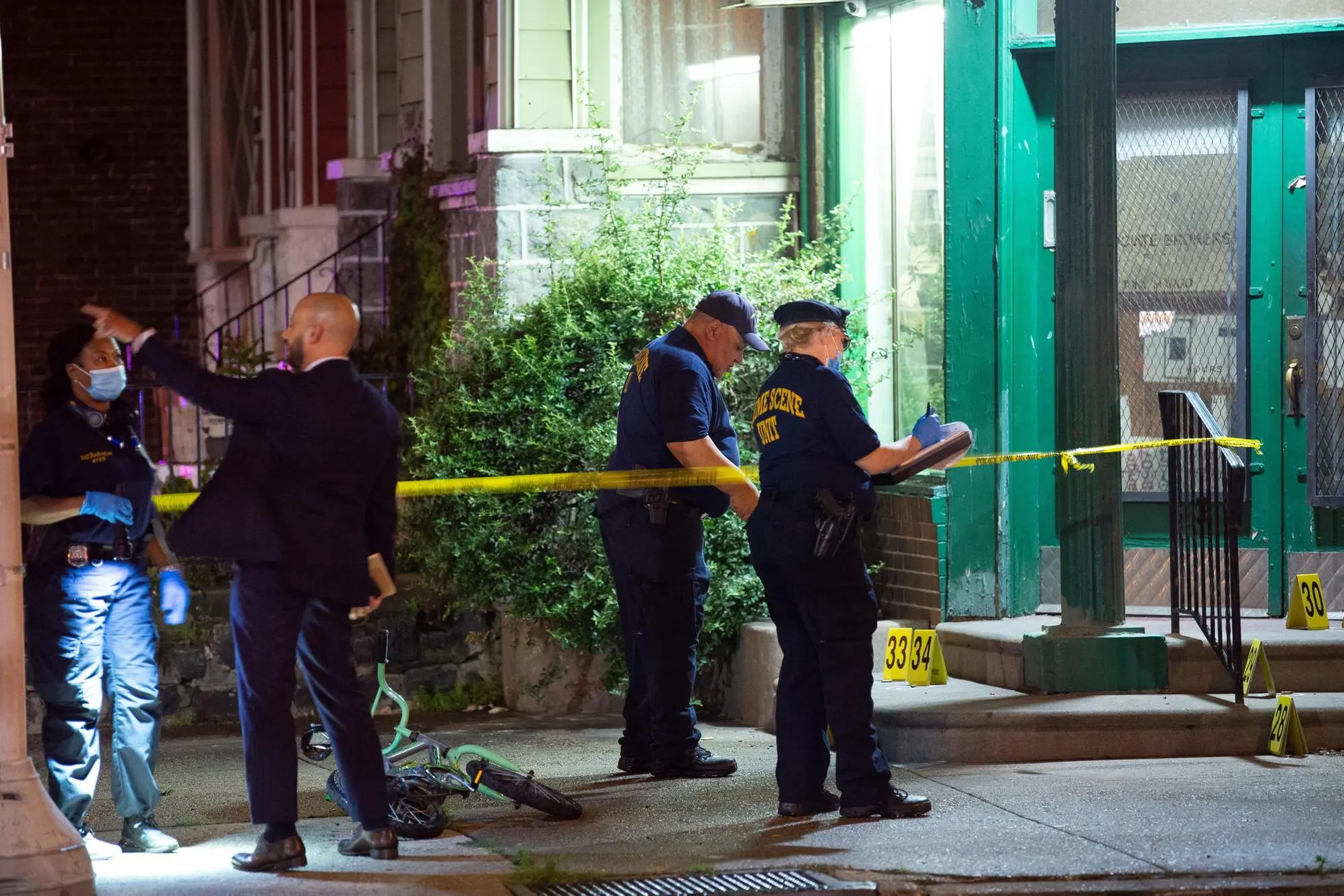 Полиция в Филадельфии после бойни (Анса-Эпа)
