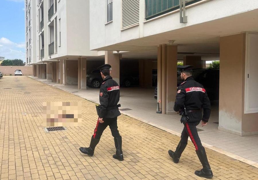 Morta dopo la caduta: sequestrati tre bastoni