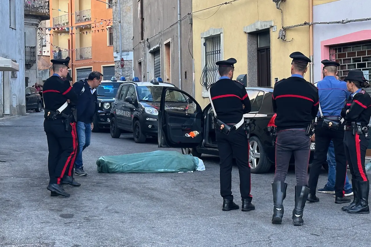 Il corpo di Luca Goddi ucciso a colpi di pistola a Orune nell'agosto del 2023