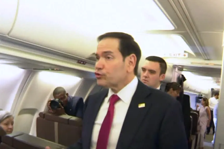 Hormuz, Rubio: stretto deve essere aperto "in un modo o nell'altro"