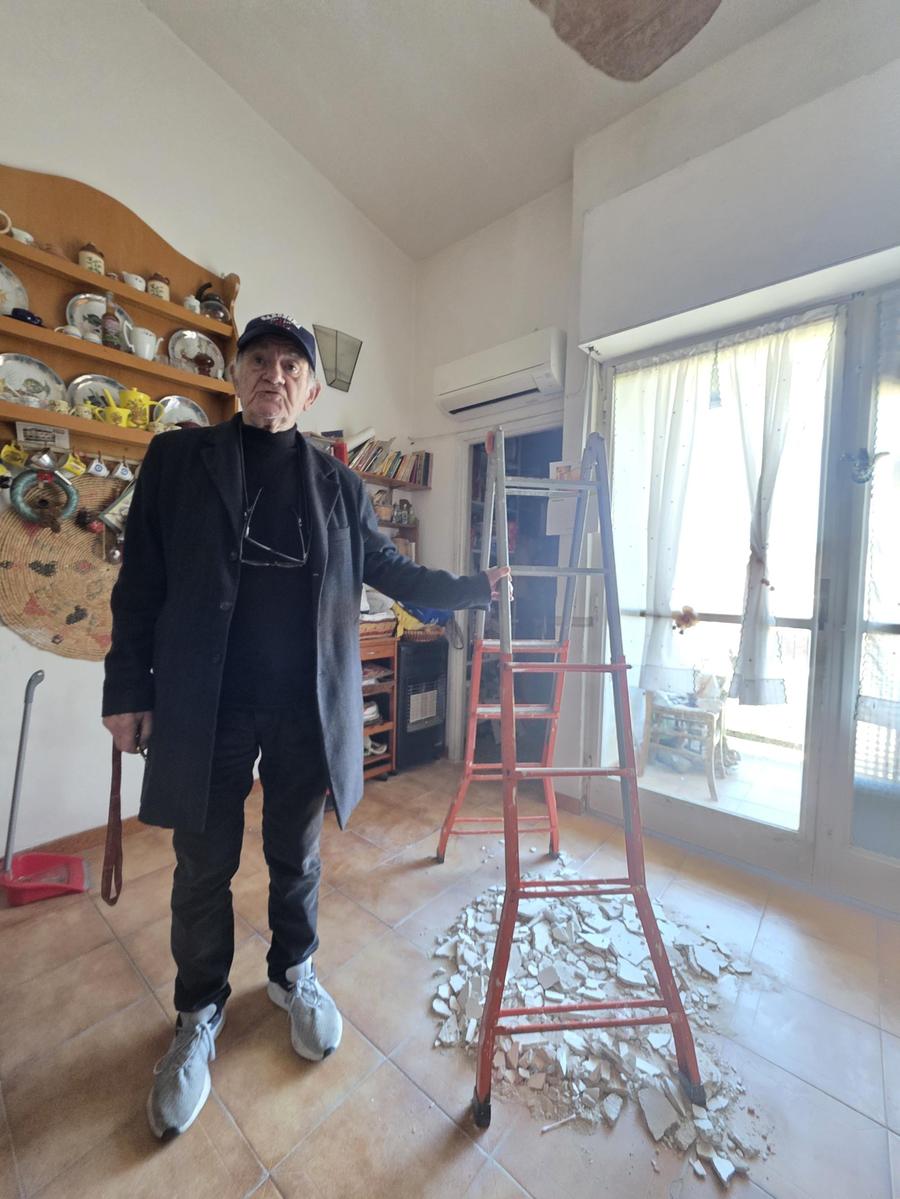 Sassari, la casa è per metà inagibile: «Ma non posso fare i lavori e devo continuare a pagare l’affitto»