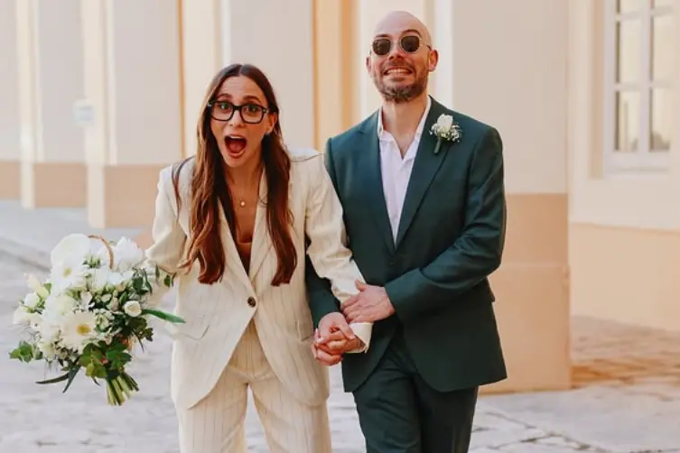 Aurora Leone e Simone Ruzzo nel giorno delle promesse (foto Instagram)