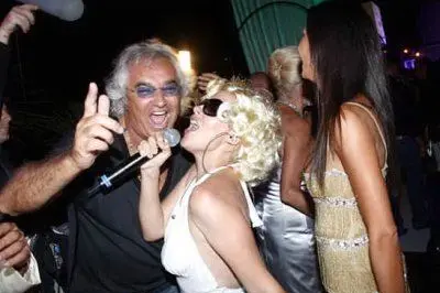 Flavio Briatore scatenato al Billionaire