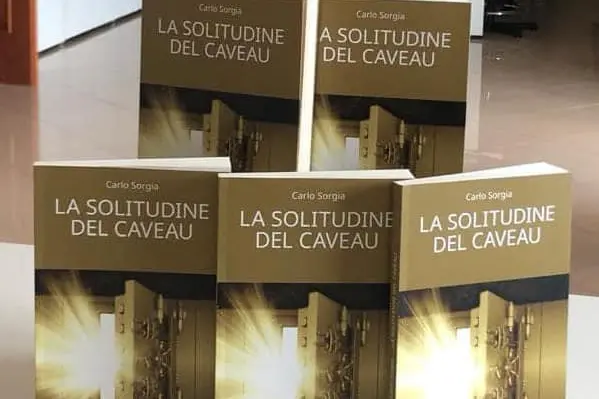 Il libro di Carlo Sorgia (foto Melis)