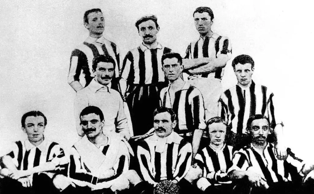 La prima Juve campione d'Italia, nel 1905