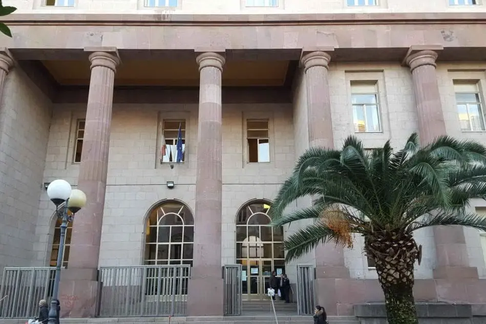 Il tribunale di Sassari (Foto L'Unione Sarda)