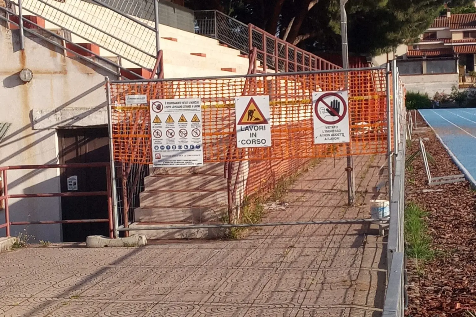 Oristano, il cantiere nella struttura sportiva