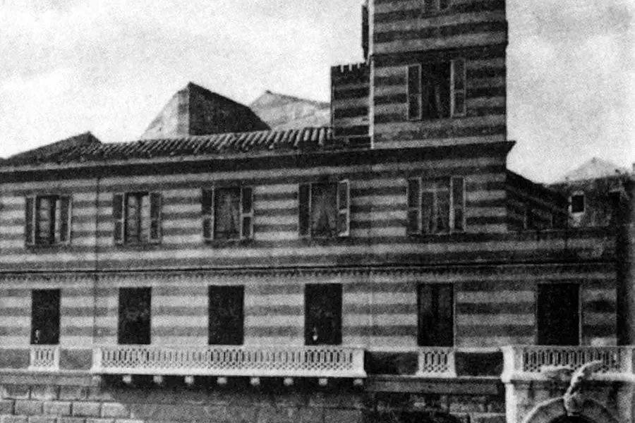 L'hotel Scala di Ferro a cavallo delle due guerre (archivio L'Unione Sarda)