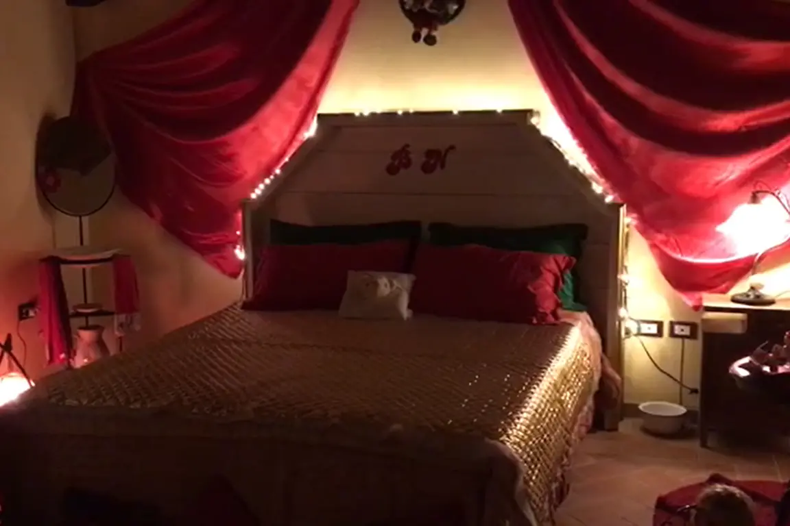 Abbasanta, la casa di Babbo Natale in una passata edizione (foto Orbana)