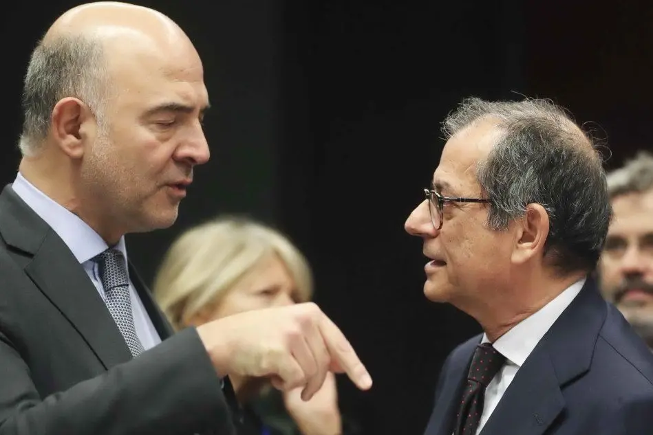 Tria e Moscovici (Ansa)