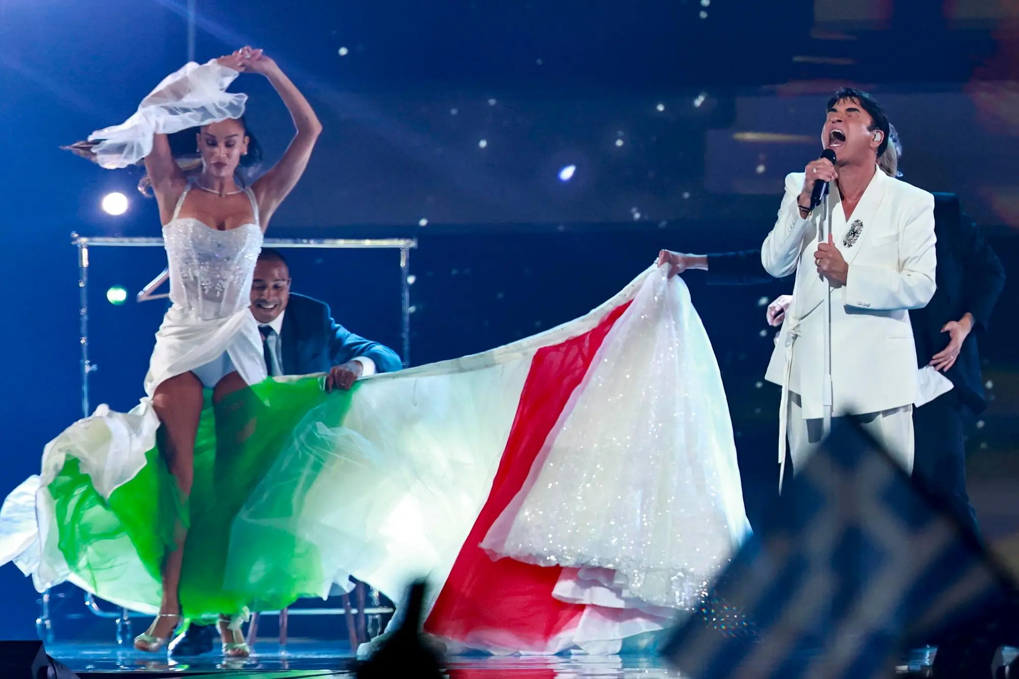 epa12951601 Sal Da Vinci of Italy performs during the first semi-final of the 70th Eurovision Song Contest (ESC) in Vienna, Austria, 12 May 2026. The second semi-final of the ESC 2026 is scheduled for 14 May. The grand final will take place on 16 May. EPA/HANNIBAL HANSCHKE