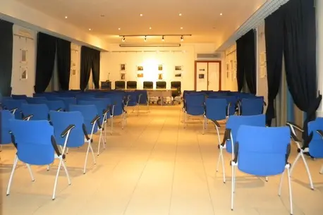 La sala Coroneo della Biblioteca a Sarroch (foto Murgana)
