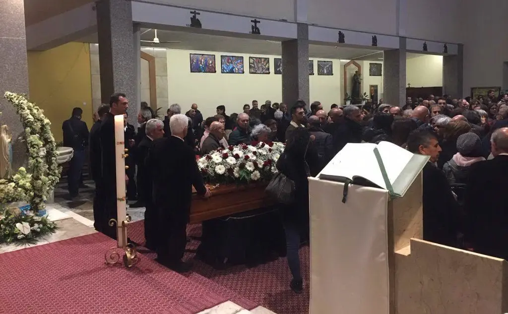 Il funerale (Foto E.Sanna)