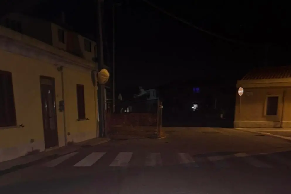 Una delle vie al buio (foro concessa)