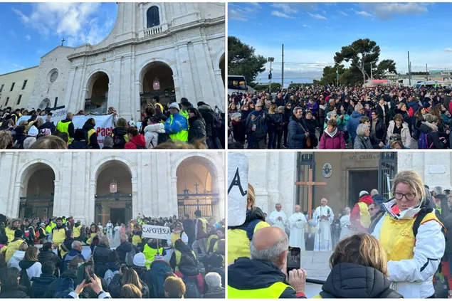 I fedeli alla basilica di Bonaria (foto Serreli)