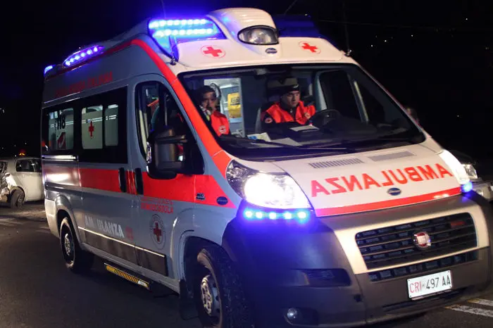 Ambulanza del 118 (Foto Archivio L'Unione Sarda)