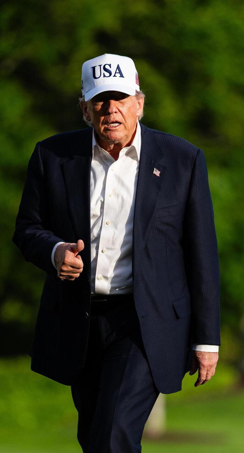 Trump: ho sospeso l’attacco all’Iran, in corso colloqui seri
