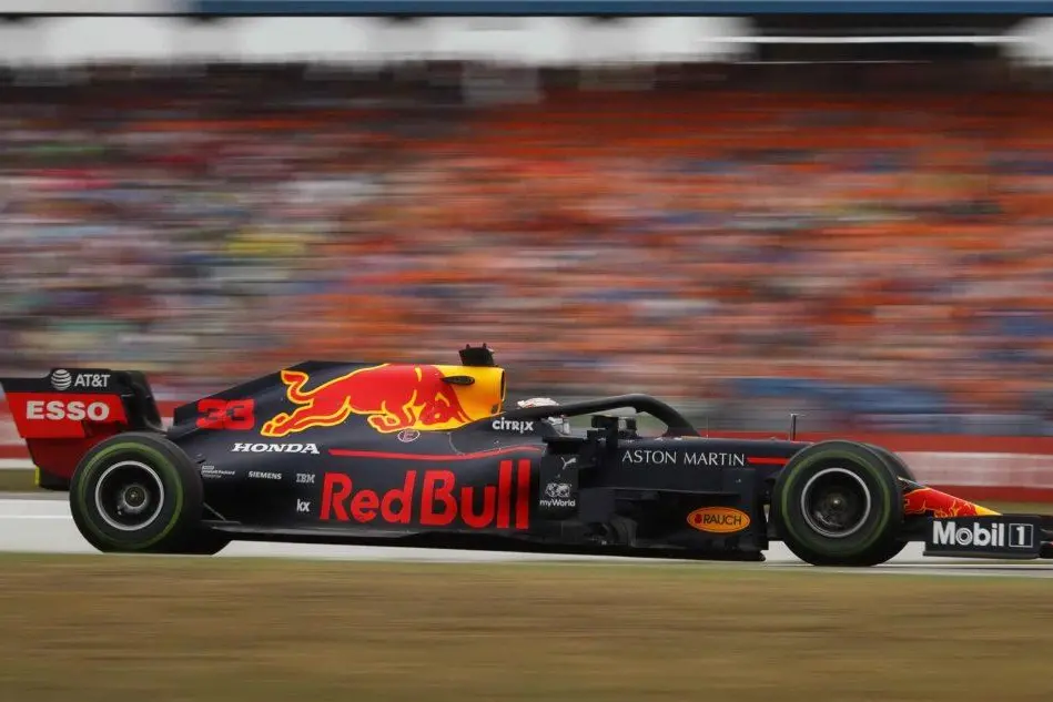 La Red Bull di Max Verstappen (Ansa)
