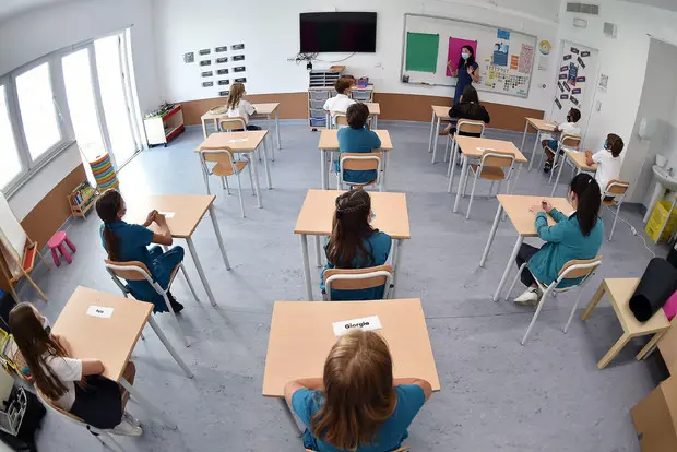 Un'aula (Ansa)