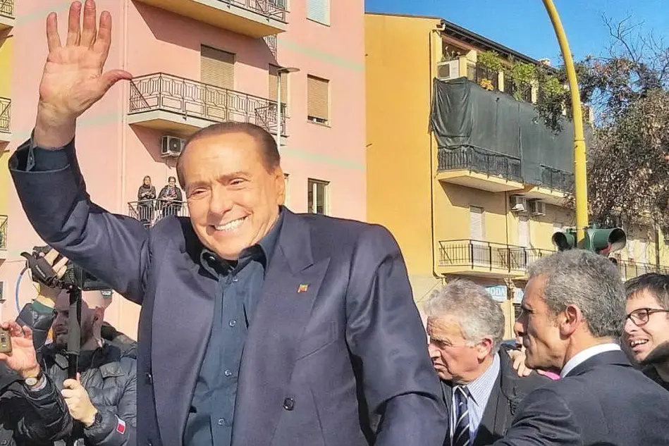 Silvio Berlusconi a Quartu (foto della nostra lettrice Angelica Perra)