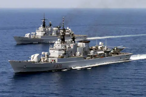 Navi della Marina militare (Archivio)