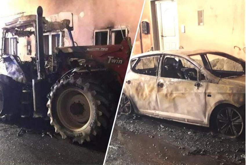 Due auto e un trattore a fuoco nella notte a Serbariu