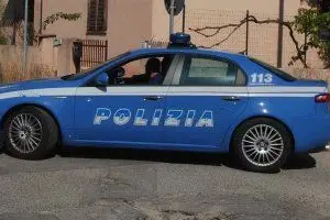 Una volante della polizia