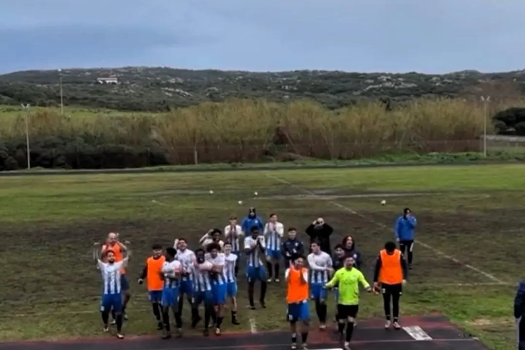 Il Santa Teresa festeggia una delle vittorie colte al Buoncammino (foto Ilenia Giagnoni)