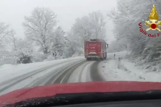 Nevicata in Emilia-Romagna, Vigili del Fuoco ancora al lavoro