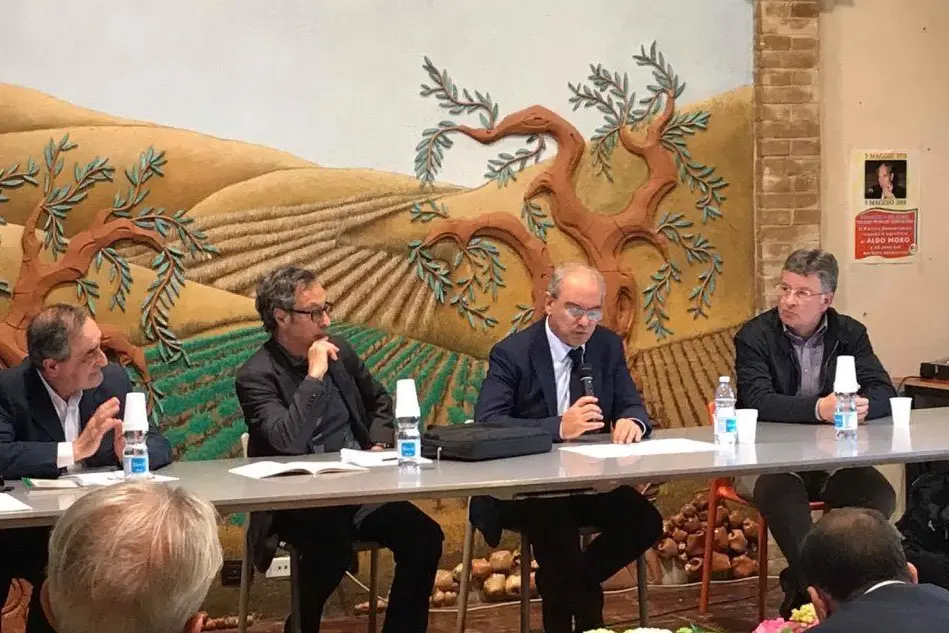 L'assessore Cristiano Erriu a Settimo