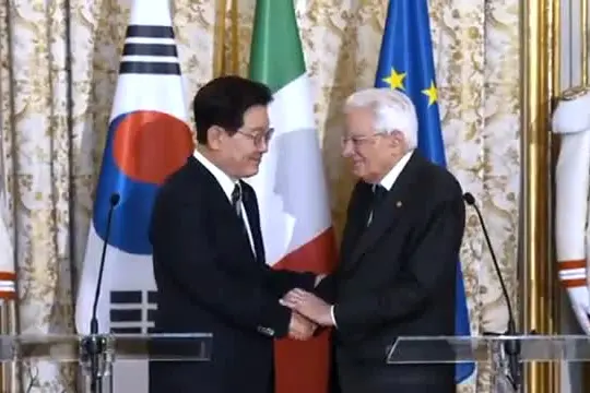 Mattarella riceve Lee: con Corea Sud relazioni strategiche speciali